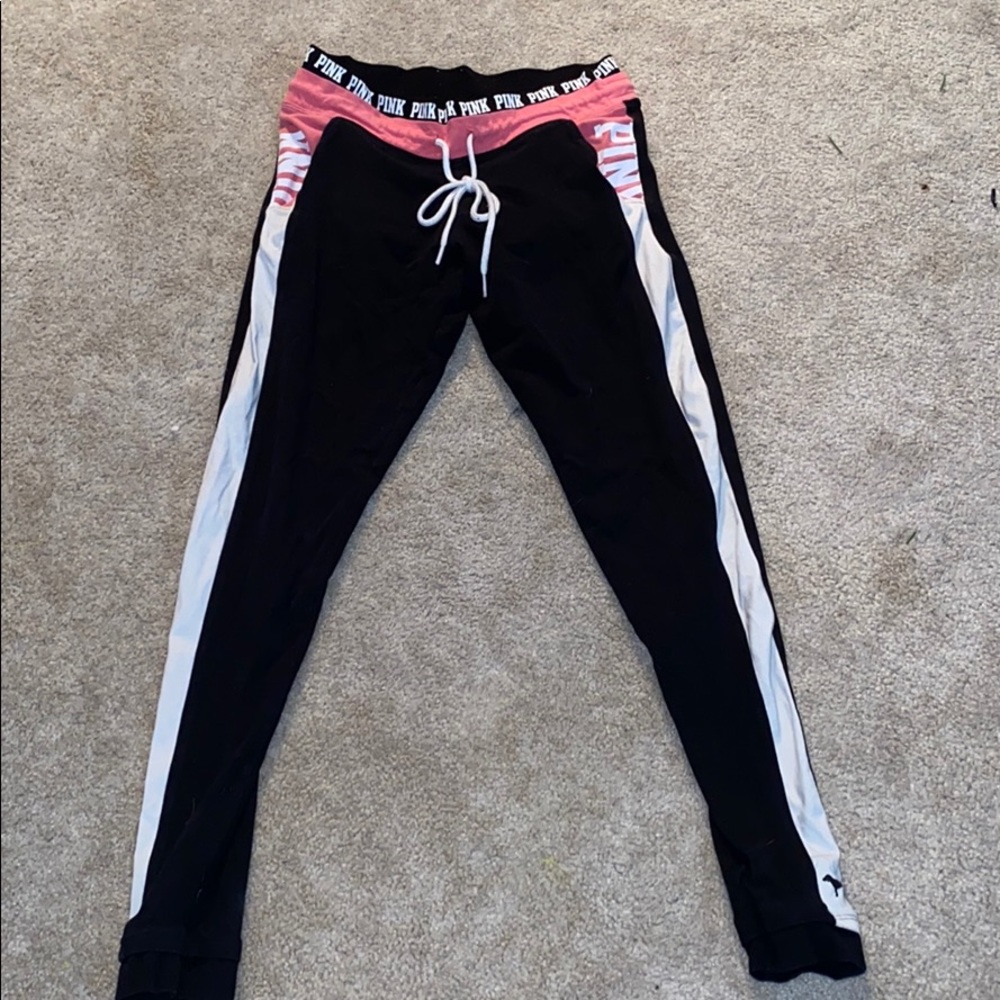 VS PINK yogas